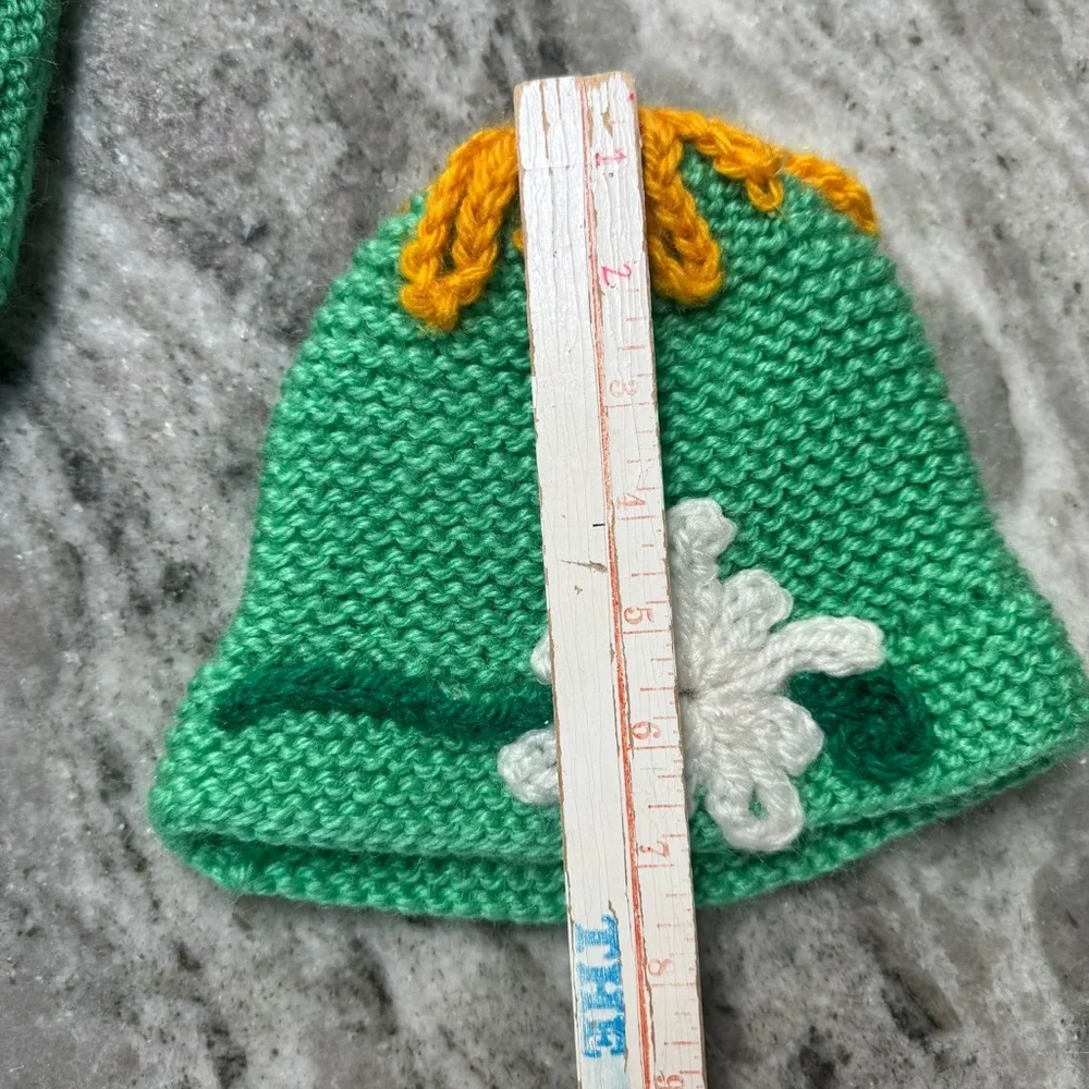Vintage Hand Knit Crochet Bathroom Set – 3 Pieces, Green with Flowers